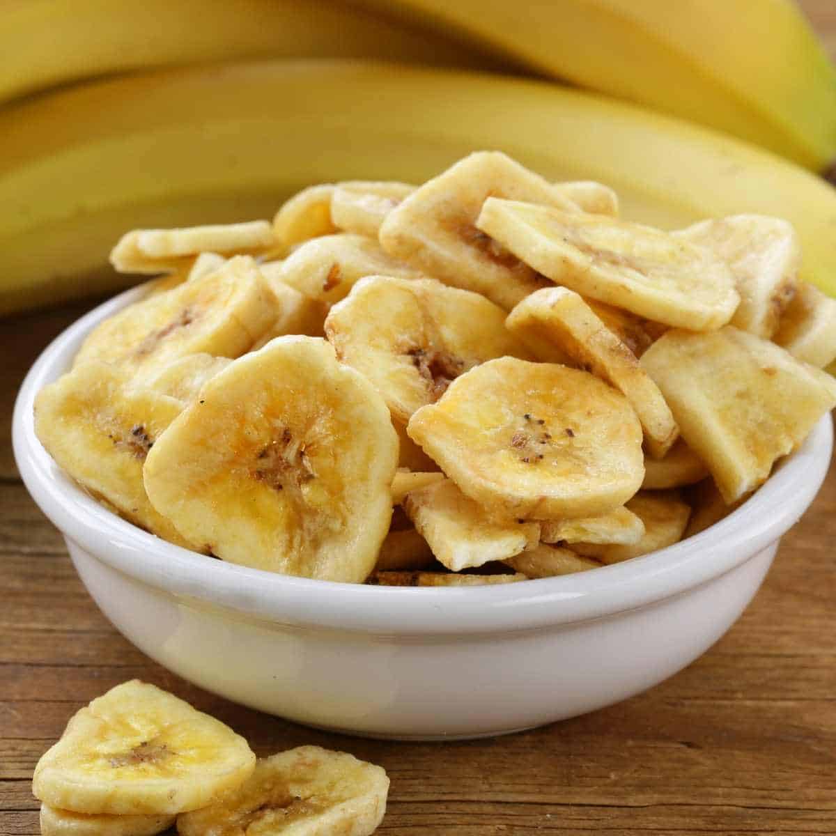 رقائق موز مجفف